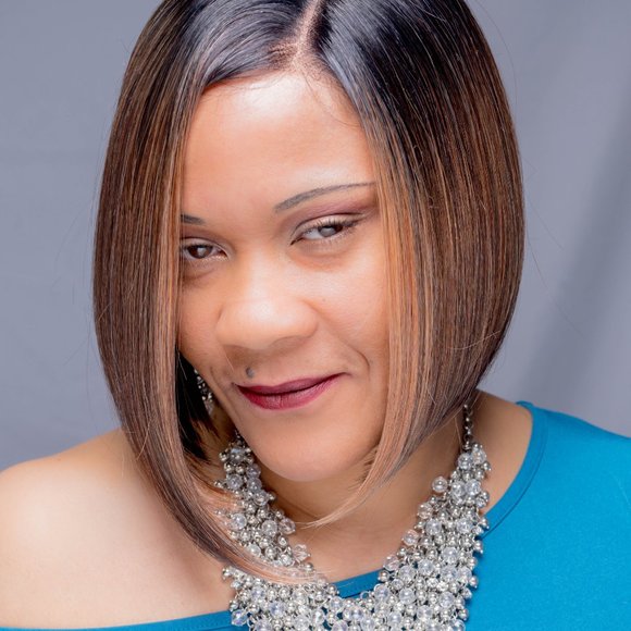 Classy Bob - Picture 2 of 10